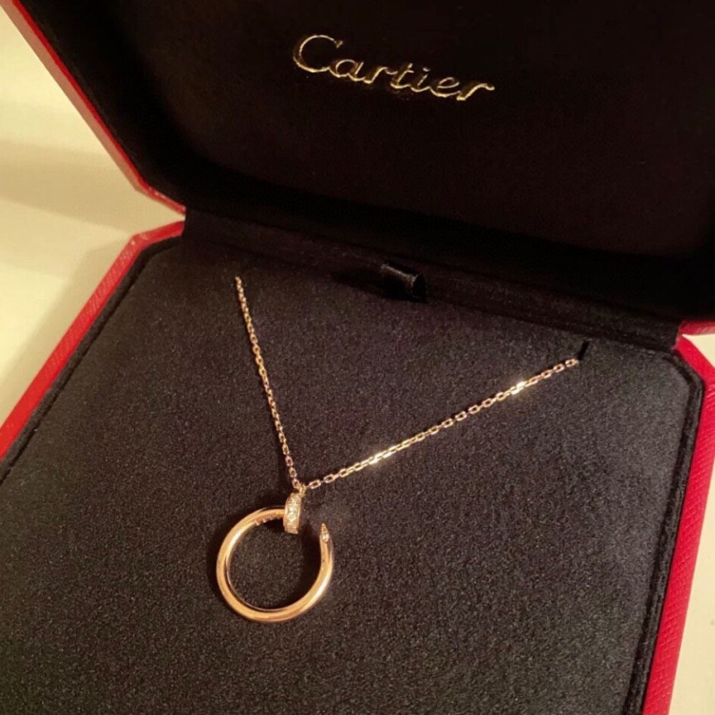 Ca*t*er necklaces